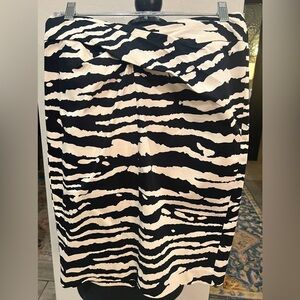 Michael Michael Kors size 4 animal print‎ skirt